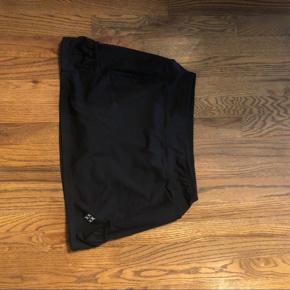Black tennis skirt !